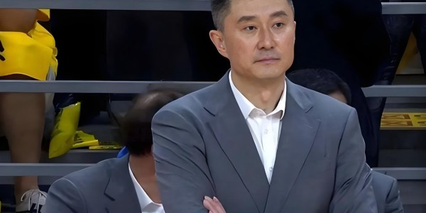 MK体育-2米26中锋打出CBA巨星水平！砍24分14板 球迷：杜锋怎么看？