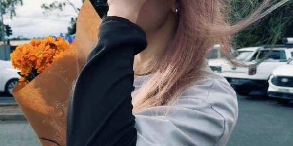 MK体育-新发色抢眼！山西女篮球员张茹晒出一组近照：好像这里必须要9张