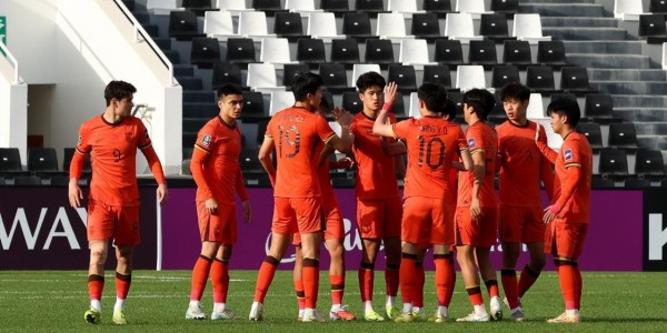 MK体育官方网站-U23国足VS乌兹别克：杨希复出，蒯纪闻+杨皓宇领衔，王钰栋冲锋